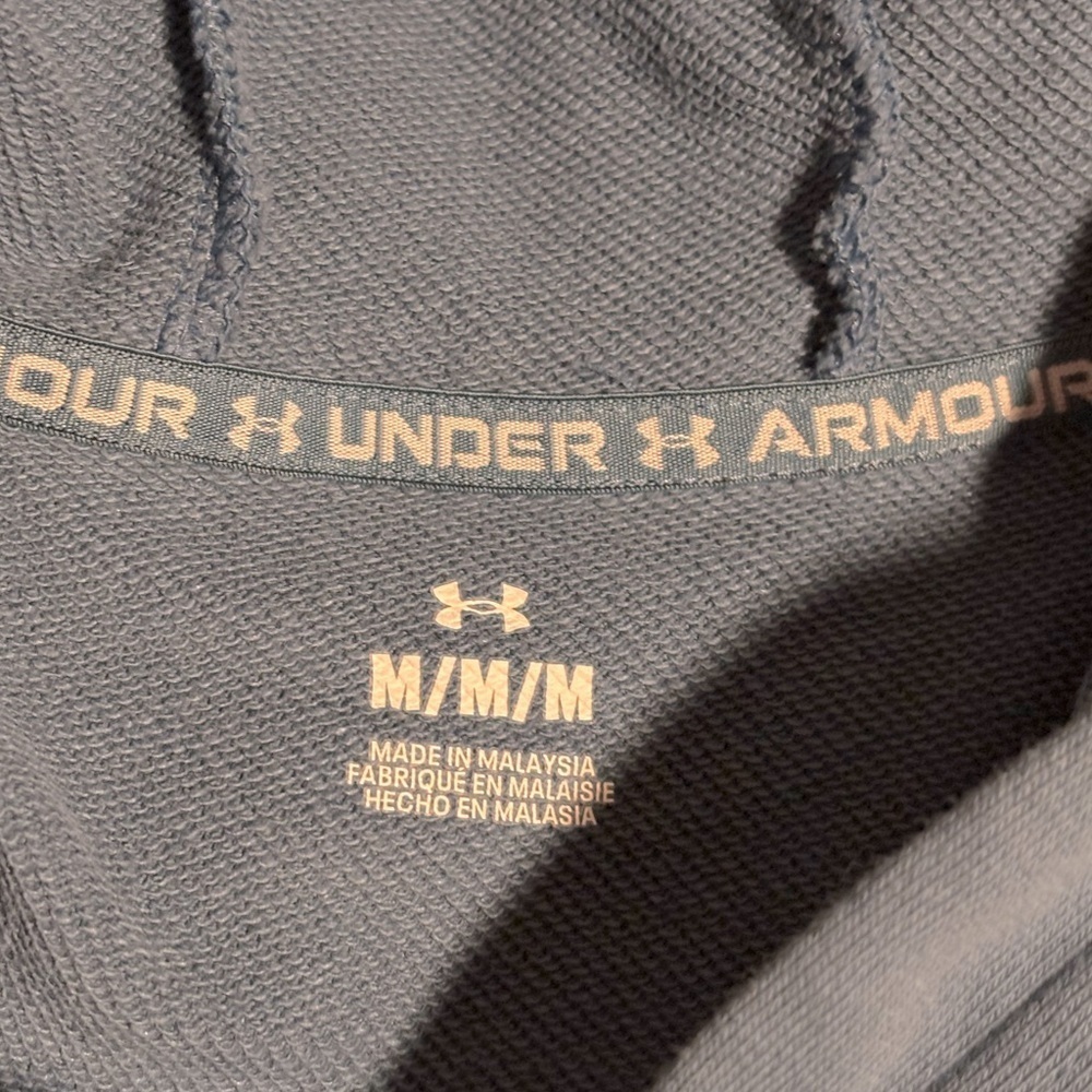 Under Armour Women’s Size Medium Charcoal Gray Hoodie mid-waist - Picture 3 of 5